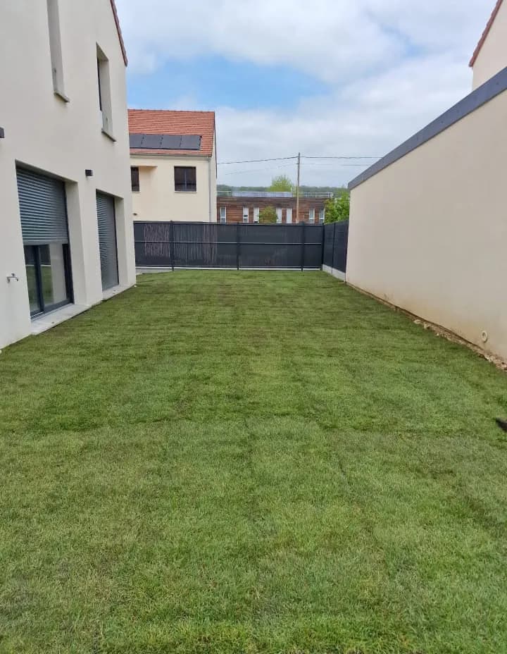 Pose de gazon de placage en Essonne
